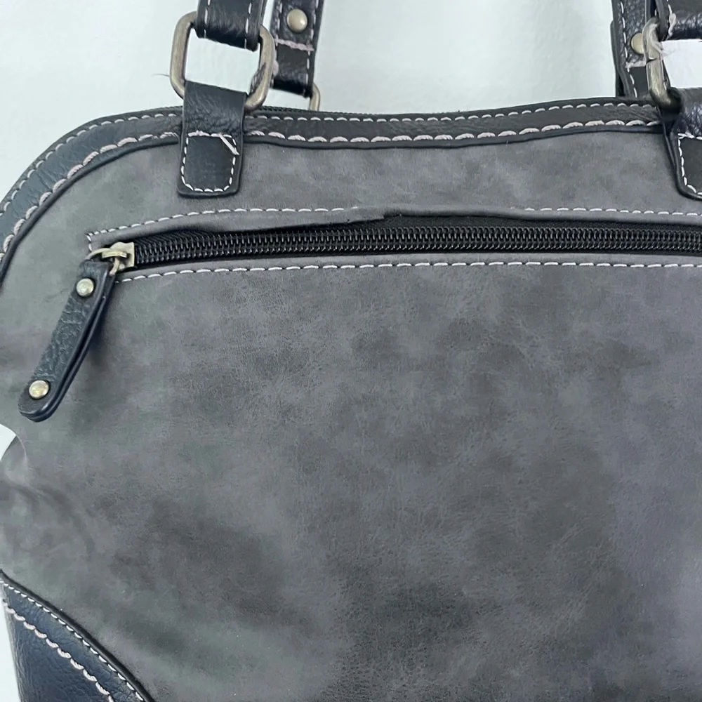b.o.c. Shoulder Bag Purse Black and Gray Lots of Pockets Brass Hardware